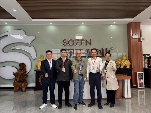 ยินดีต้อนรับลูกค้าจากประเทศเอเชียตะวันออกเฉียงใต้มาเยี่ยมโรงงานเพื่อตรวจสอบและสั่งซื้อ